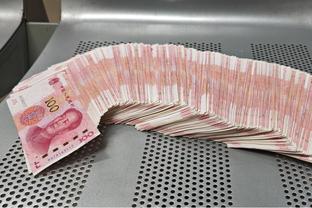 近两战18中2！卢：与曼恩就如何保持自信交谈过了 我对他很有信心